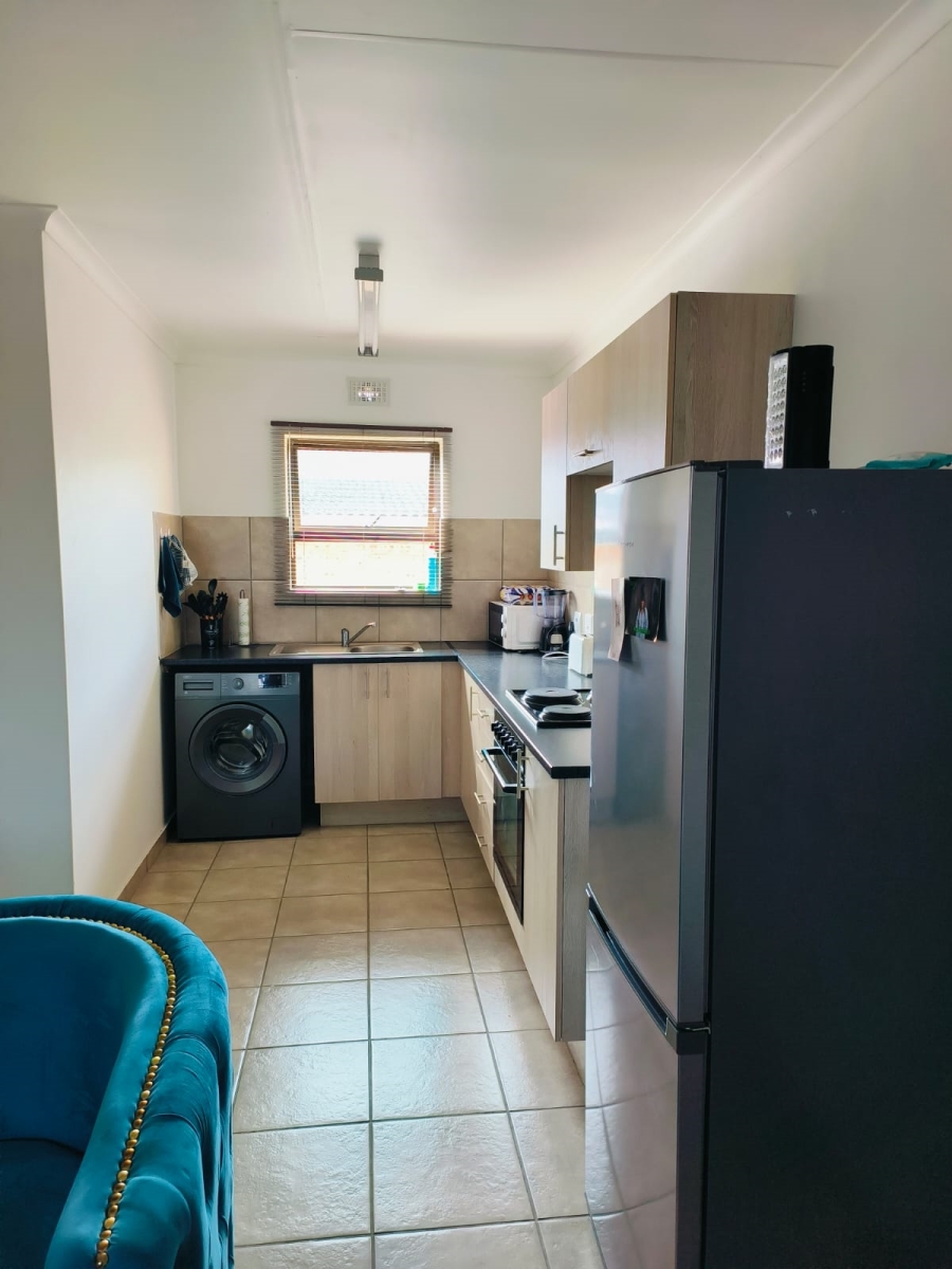 2 Bedroom Property for Sale in Albertsdal Gauteng