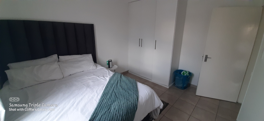 2 Bedroom Property for Sale in Albertsdal Gauteng