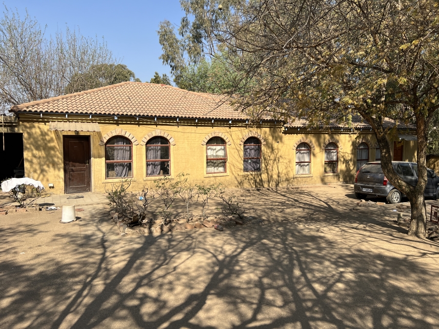 6 Bedroom Property for Sale in President Park Gauteng