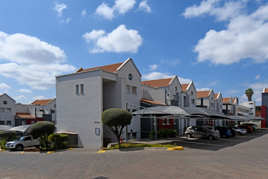 1 Bedroom Property for Sale in Ferndale Gauteng