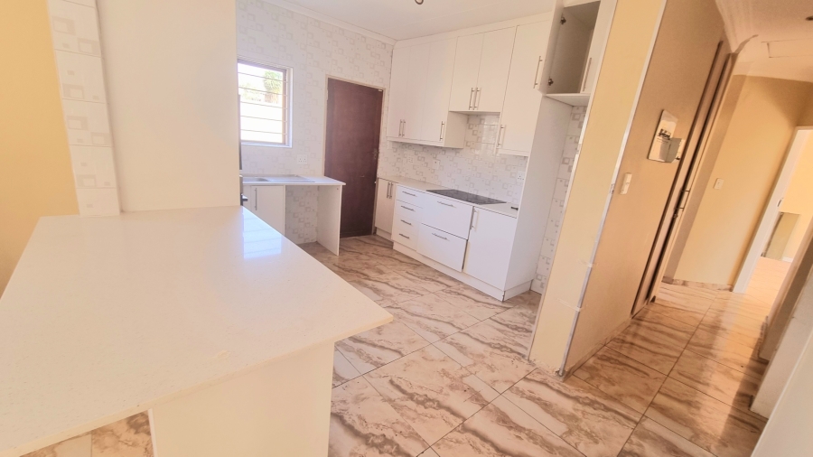 3 Bedroom Property for Sale in Crescent Wood Country Estate Gauteng