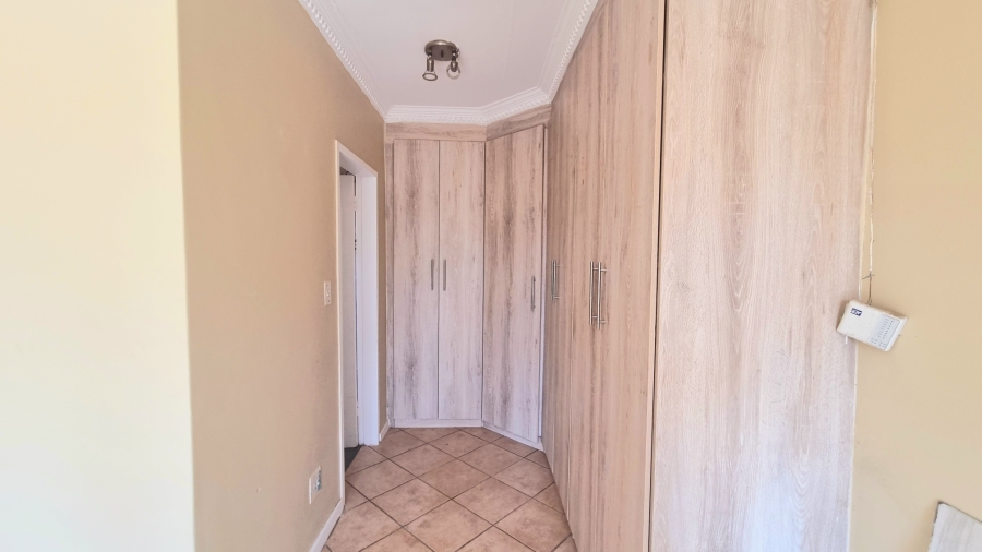 3 Bedroom Property for Sale in Crescent Wood Country Estate Gauteng