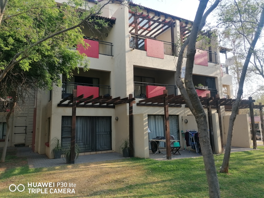 1 Bedroom Property for Sale in Oukraal Estate Gauteng