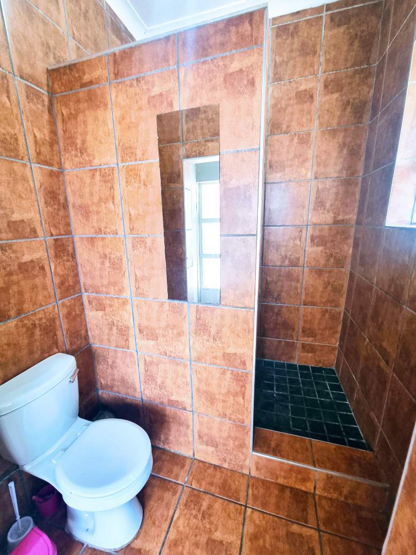 10 Bedroom Property for Sale in Melville Gauteng