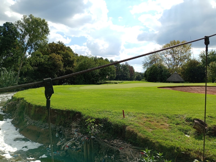 1 Bedroom Property for Sale in Zwartkop Golf Estate Gauteng