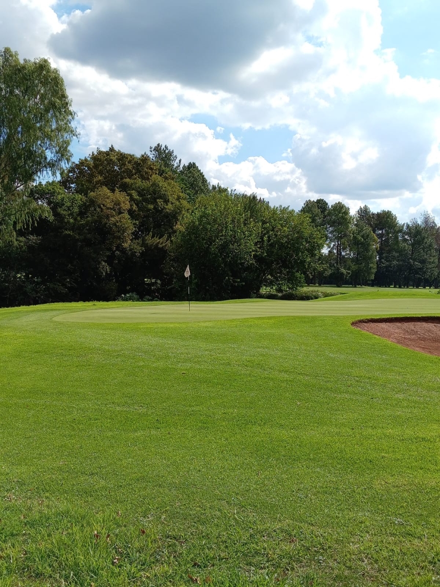 1 Bedroom Property for Sale in Zwartkop Golf Estate Gauteng