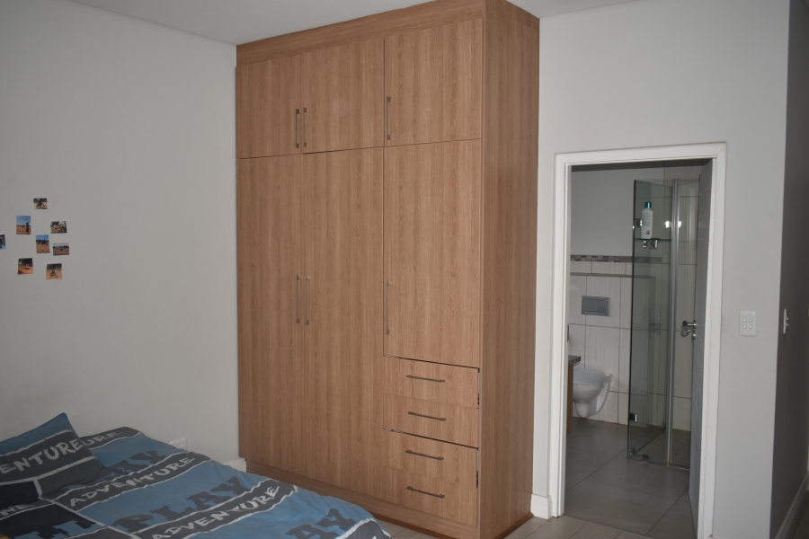 6 Bedroom Property for Sale in Zambezi Country Estate Gauteng