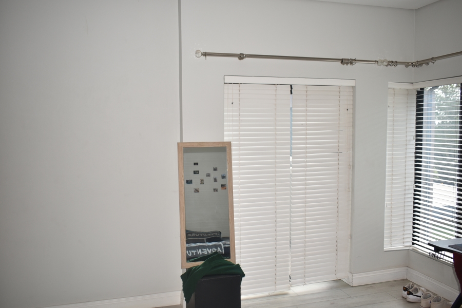 6 Bedroom Property for Sale in Zambezi Country Estate Gauteng