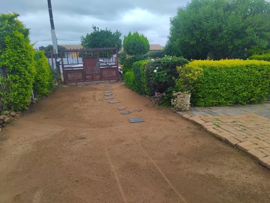 2 Bedroom Property for Sale in Morula View Gauteng