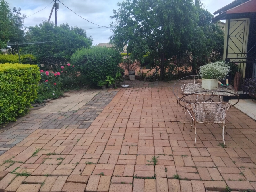 2 Bedroom Property for Sale in Morula View Gauteng