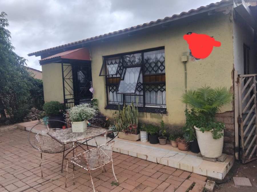 2 Bedroom Property for Sale in Morula View Gauteng