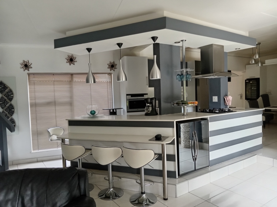 3 Bedroom Property for Sale in Presidents Dam Gauteng