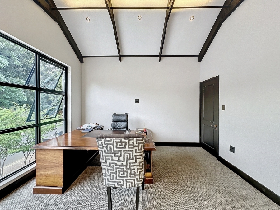 6 Bedroom Property for Sale in Waterkloof Gauteng