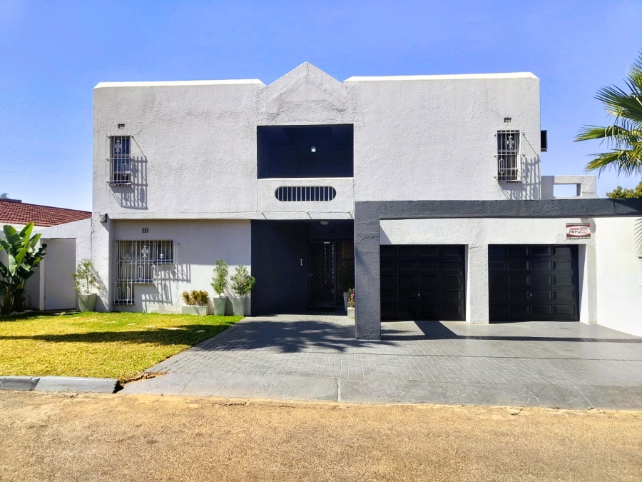 4 Bedroom Property for Sale in Roshnee Gauteng