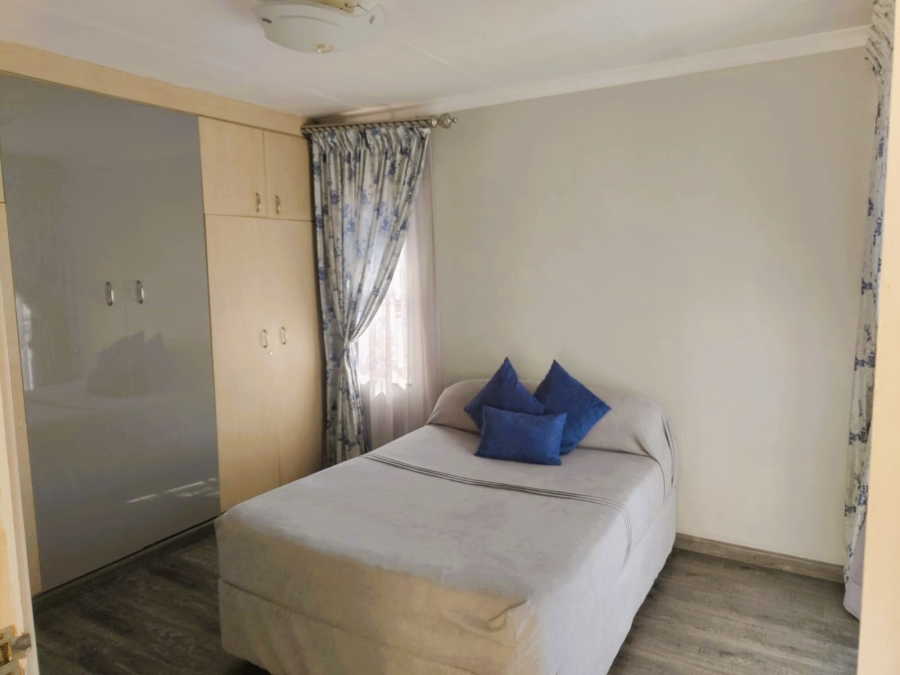 4 Bedroom Property for Sale in Roshnee Gauteng