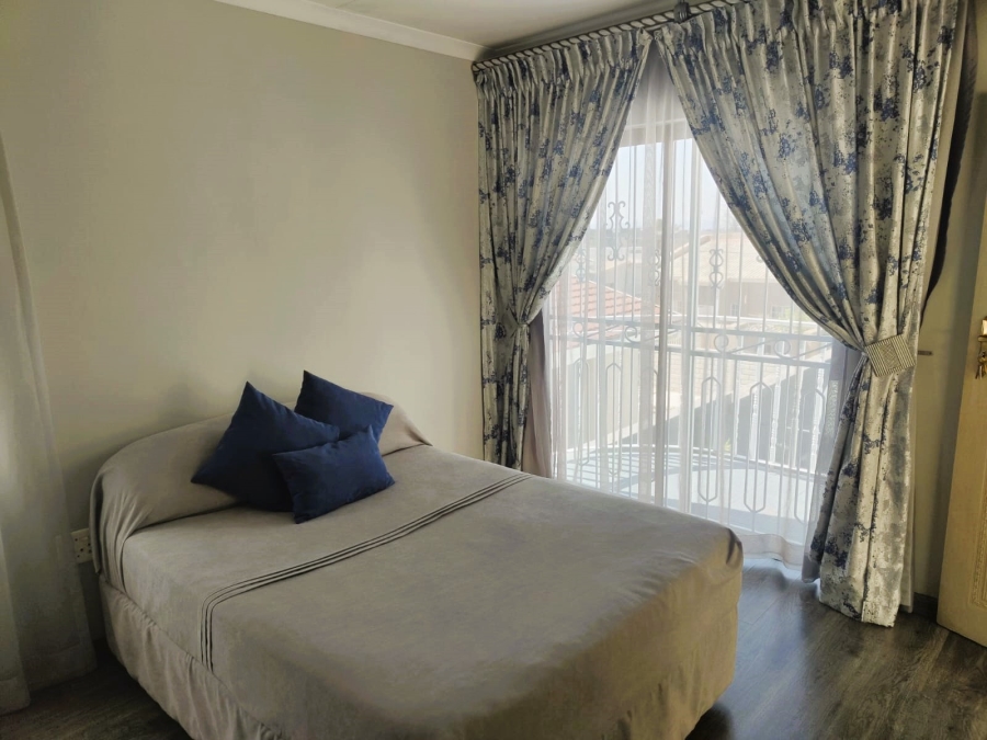 4 Bedroom Property for Sale in Roshnee Gauteng