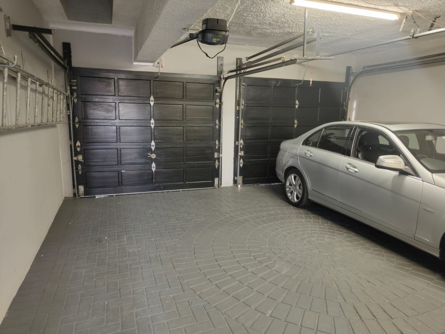 4 Bedroom Property for Sale in Roshnee Gauteng