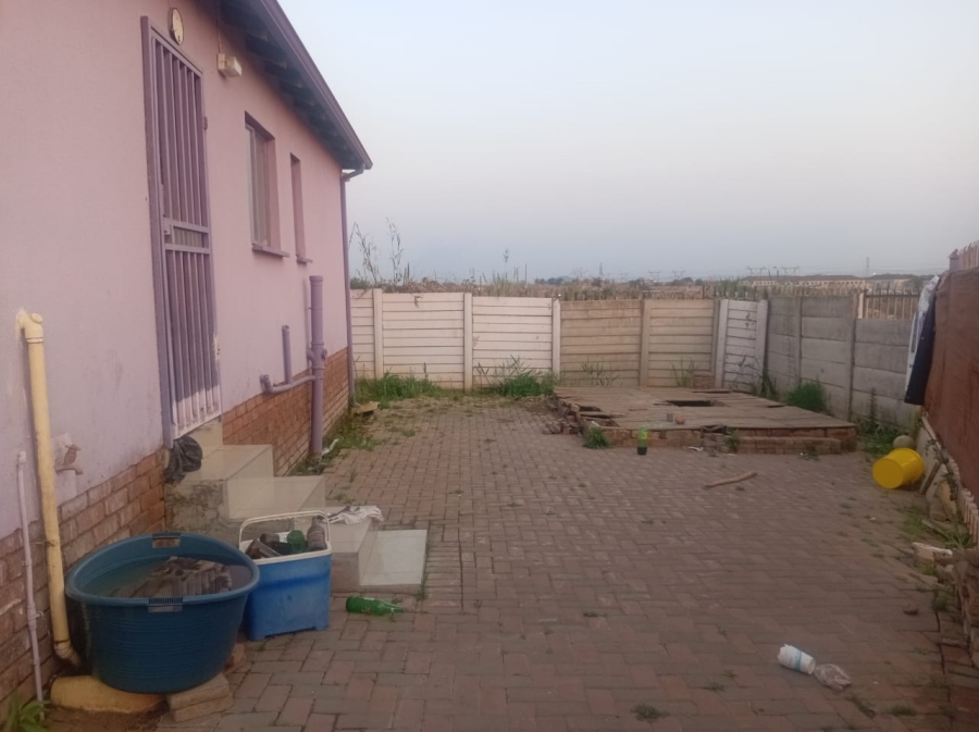 3 Bedroom Property for Sale in Soshanguve WW Gauteng