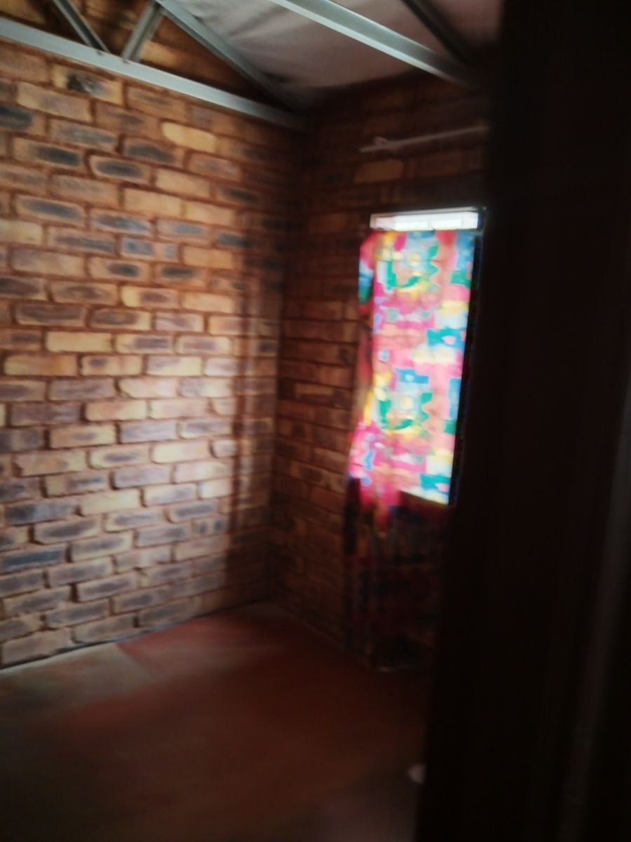 2 Bedroom Property for Sale in Atteridgeville Gauteng