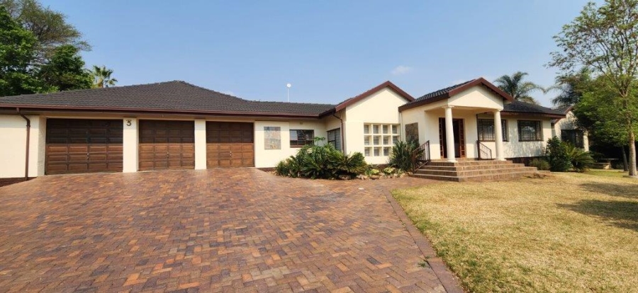 5 Bedroom Property for Sale in Alberante Gauteng