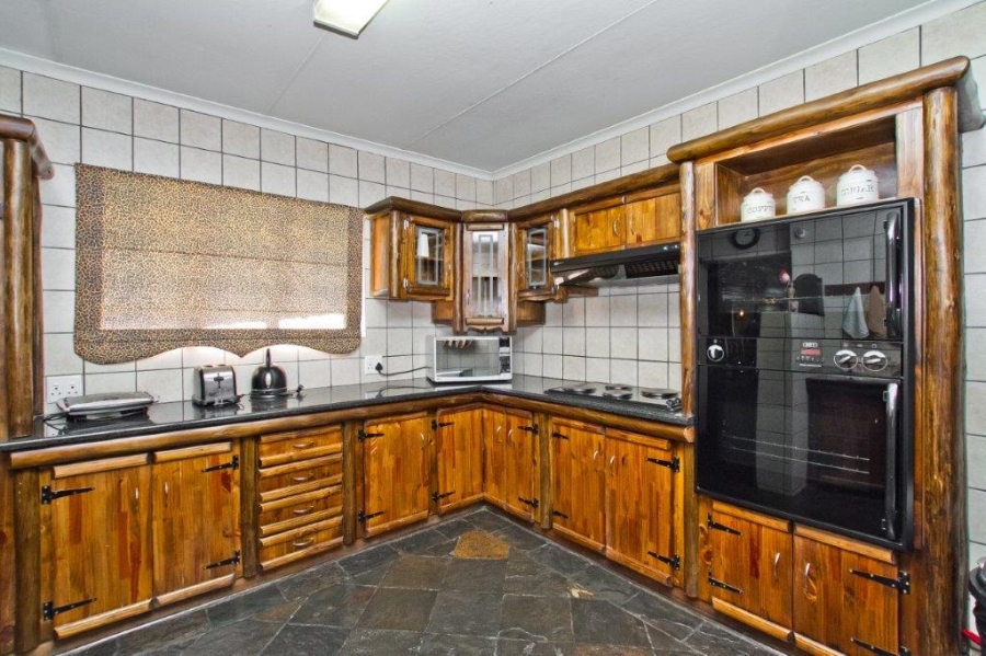10 Bedroom Property for Sale in Elandsvlei Gauteng