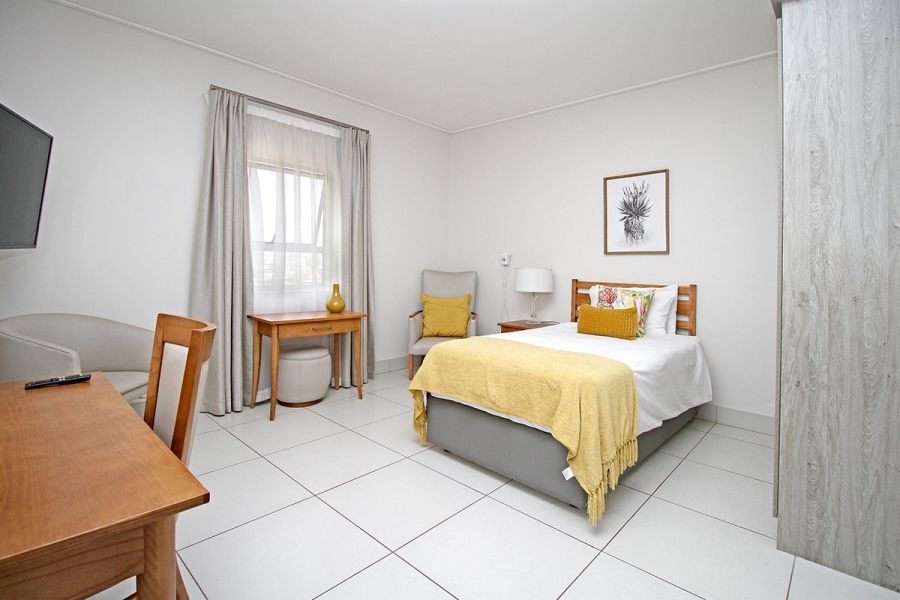 1 Bedroom Property for Sale in Broadacres Gauteng