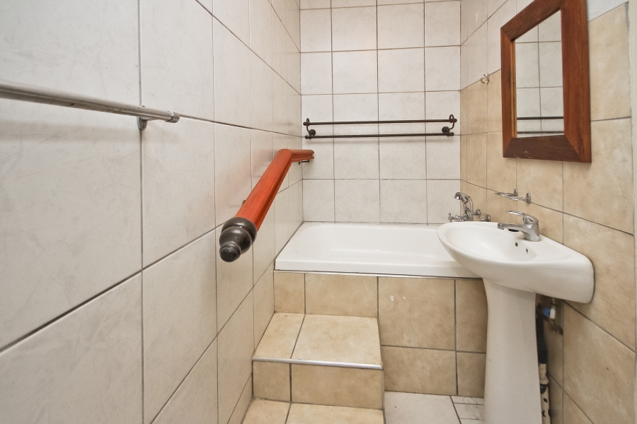 5 Bedroom Property for Sale in Rivonia Gauteng