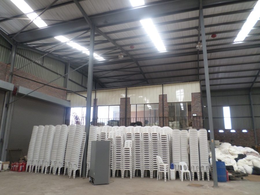 To Let Commercial Property for Rent in Sybrand Van Niekerk Park Gauteng