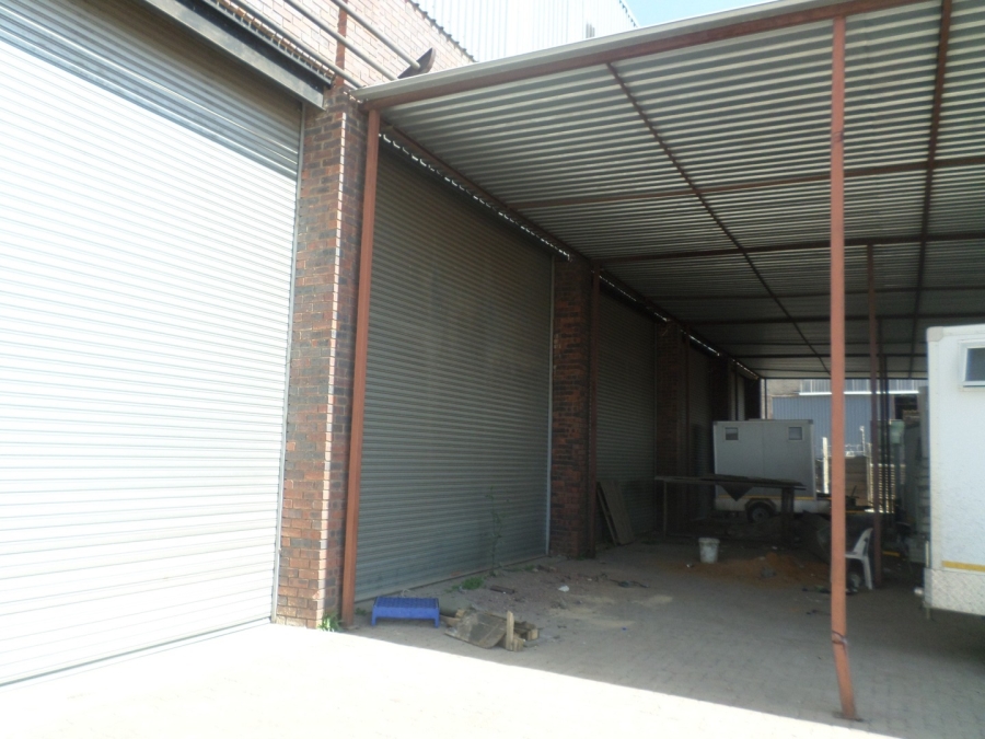 To Let Commercial Property for Rent in Sybrand Van Niekerk Park Gauteng