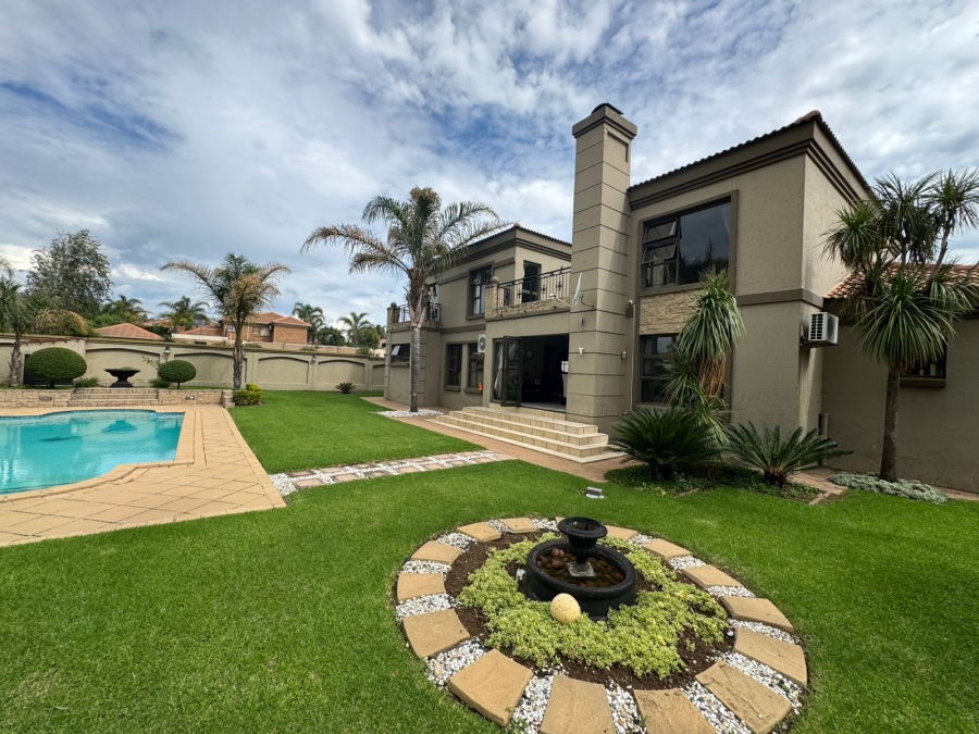 4 Bedroom Property for Sale in Sonneveld Gauteng