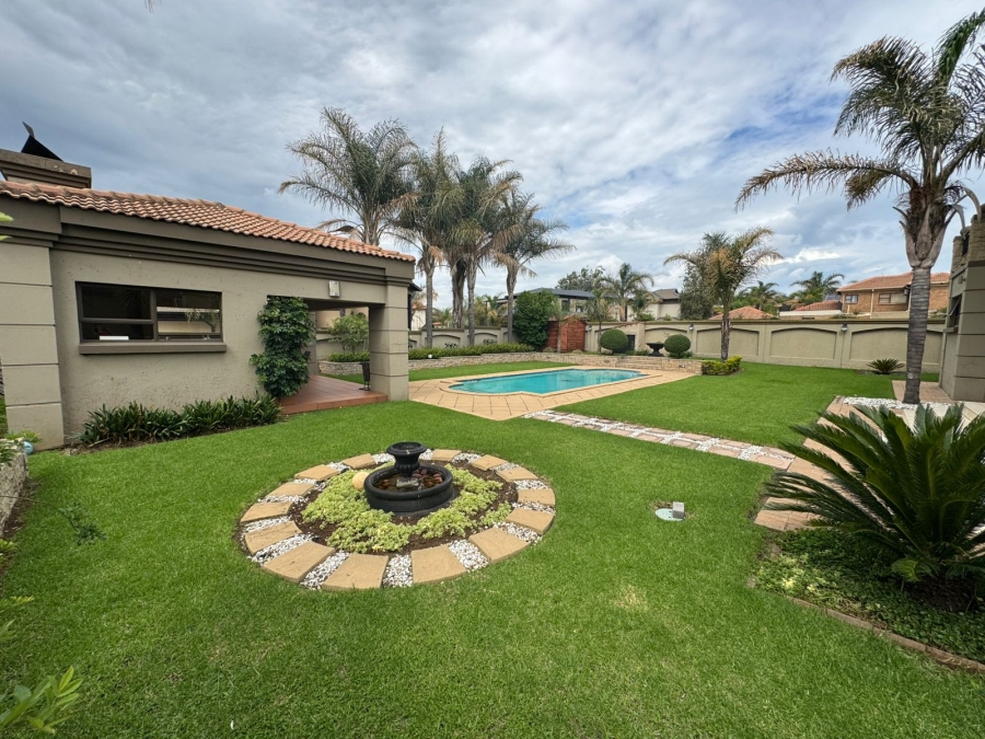 4 Bedroom Property for Sale in Sonneveld Gauteng
