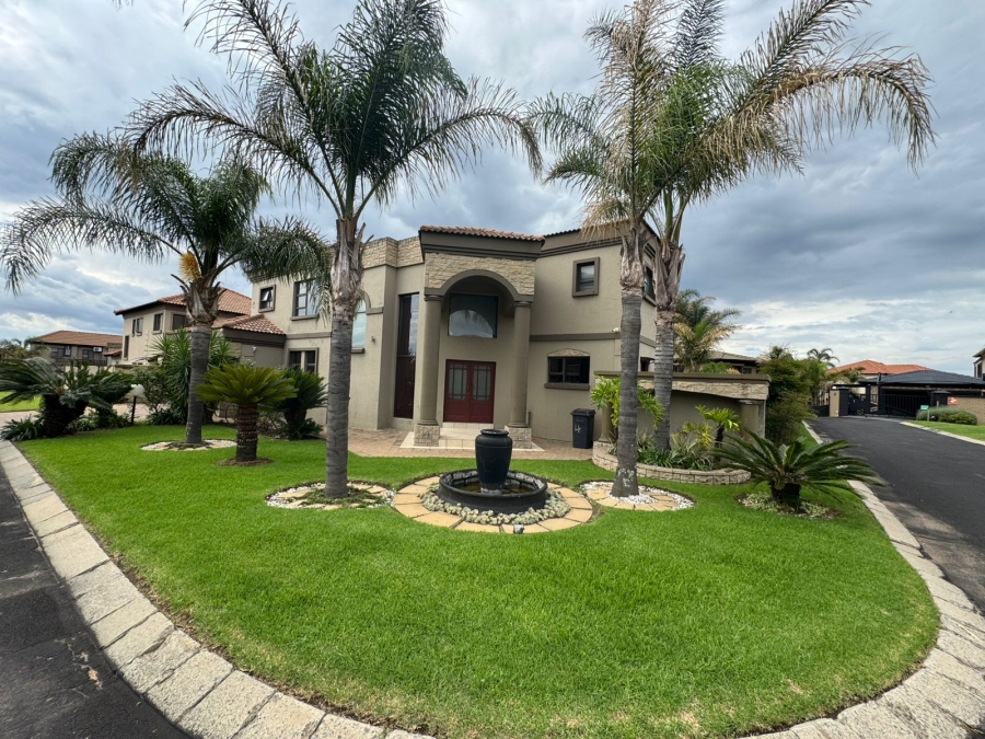 4 Bedroom Property for Sale in Sonneveld Gauteng