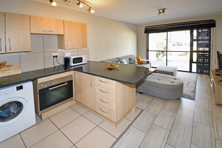 1 Bedroom Property for Sale in Jackal Creek Golf Estate Gauteng