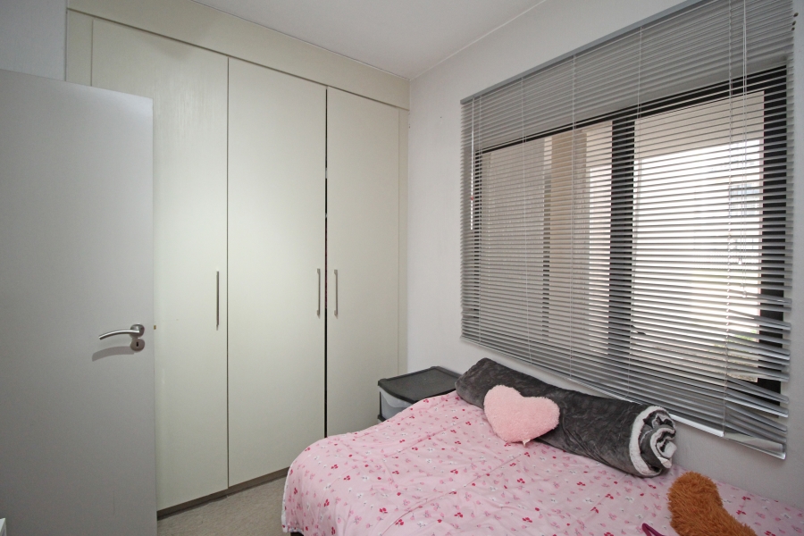 2 Bedroom Property for Sale in Broadacres Gauteng