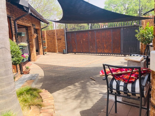 1 Bedroom Property for Sale in Dersley Gauteng
