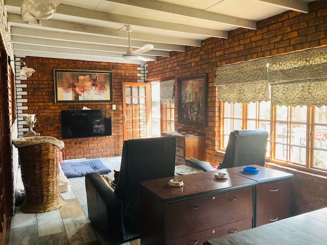 1 Bedroom Property for Sale in Dersley Gauteng