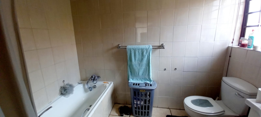 4 Bedroom Property for Sale in Moregloed Gauteng