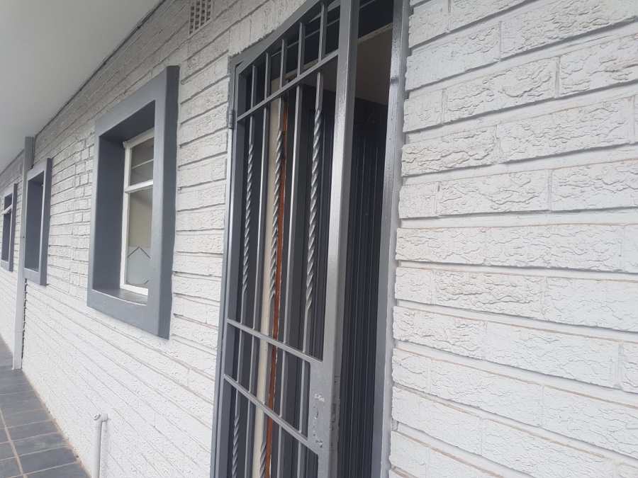 1 Bedroom Property for Sale in Craighall Park Gauteng