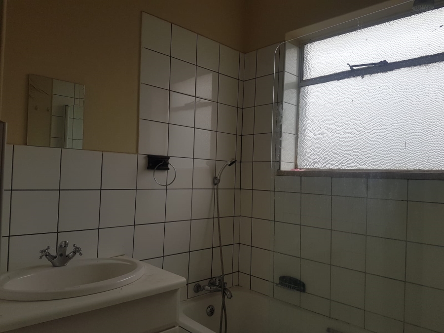 1 Bedroom Property for Sale in Craighall Park Gauteng