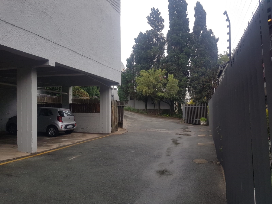 1 Bedroom Property for Sale in Craighall Park Gauteng