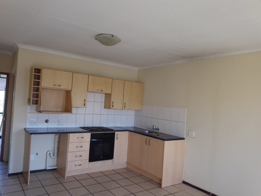 2 Bedroom Property for Sale in Moffat View Gauteng