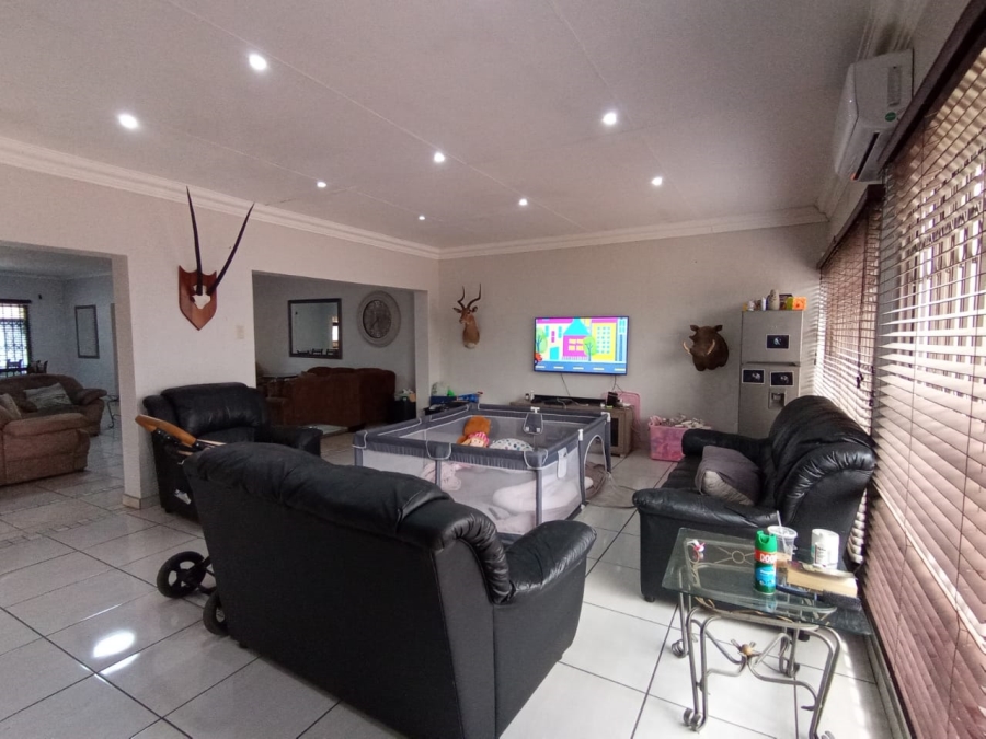 3 Bedroom Property for Sale in Three Rivers East Gauteng