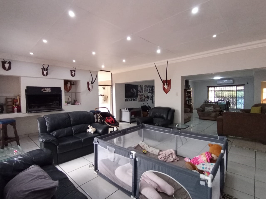 3 Bedroom Property for Sale in Three Rivers East Gauteng