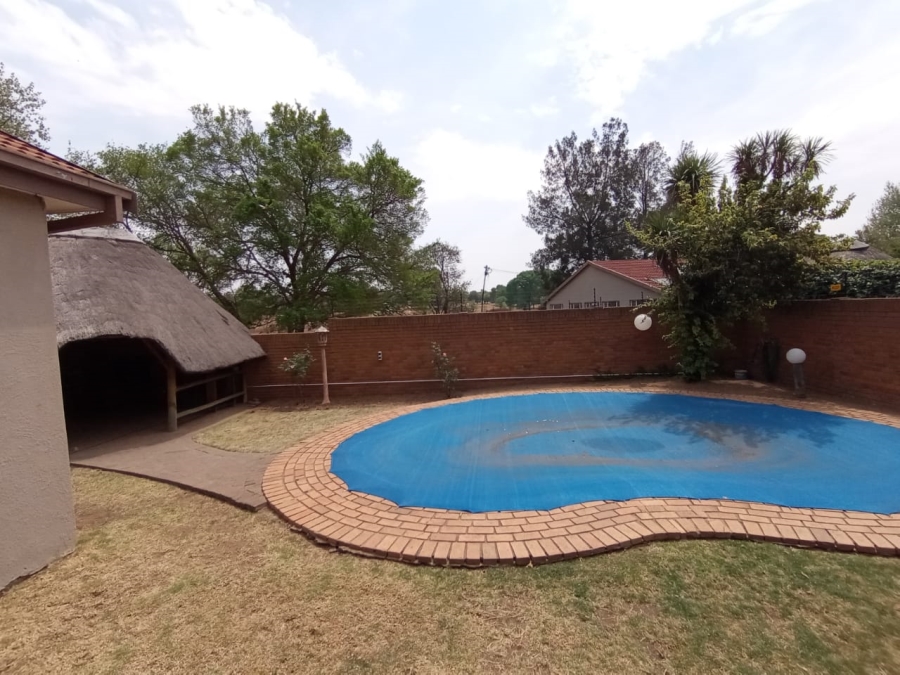 3 Bedroom Property for Sale in Three Rivers East Gauteng
