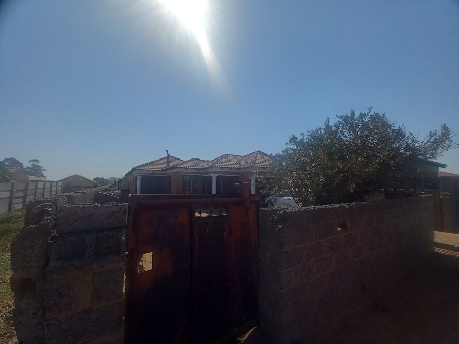 3 Bedroom Property for Sale in Geluksdal Gauteng