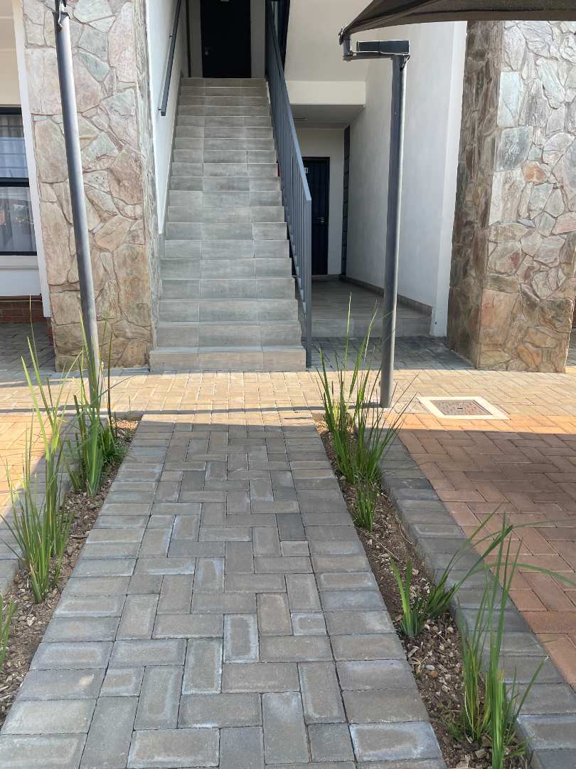 1 Bedroom Property for Sale in Linbro Park Gauteng