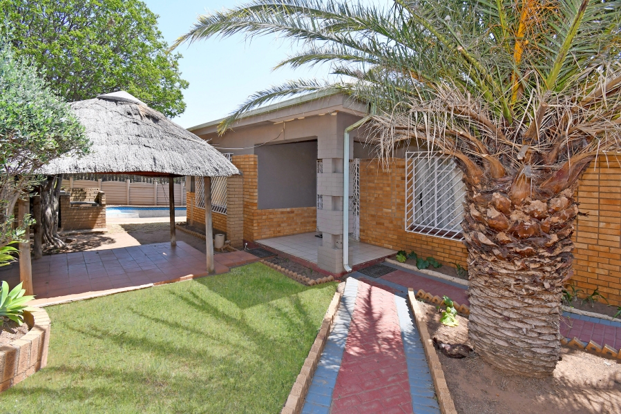 3 Bedroom Property for Sale in Crosby Gauteng