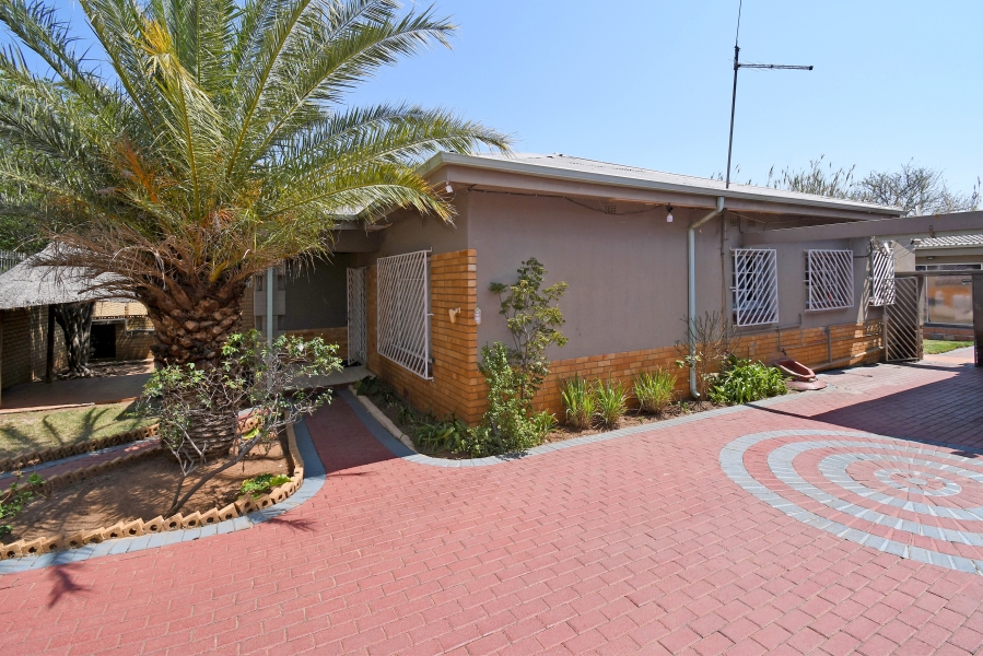 3 Bedroom Property for Sale in Crosby Gauteng