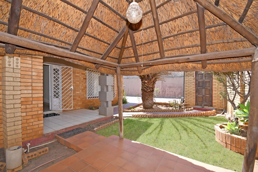 3 Bedroom Property for Sale in Crosby Gauteng