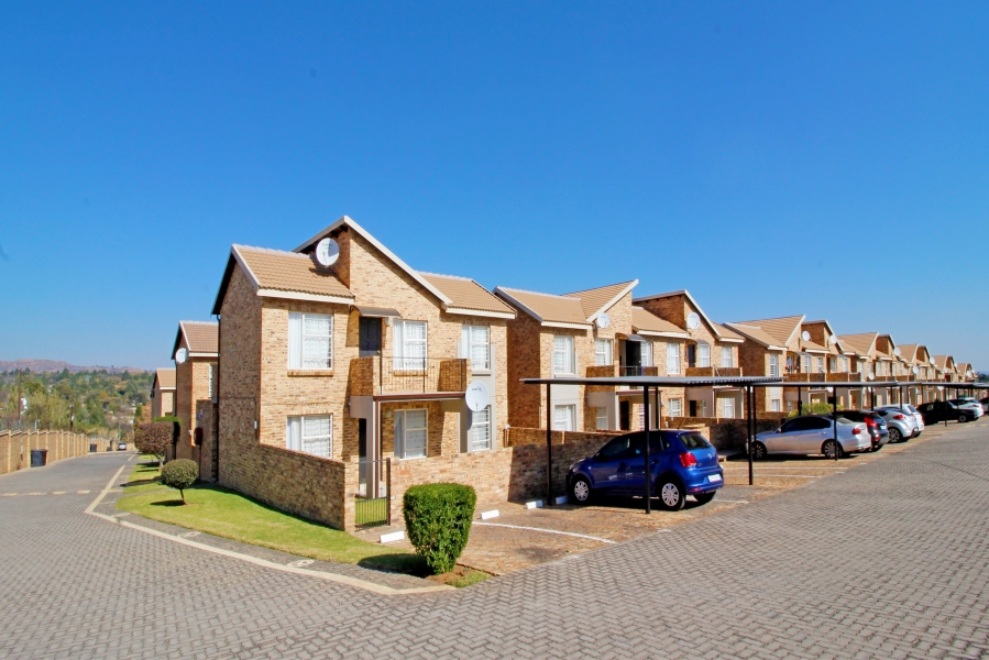 2 Bedroom Property for Sale in Honeypark Gauteng
